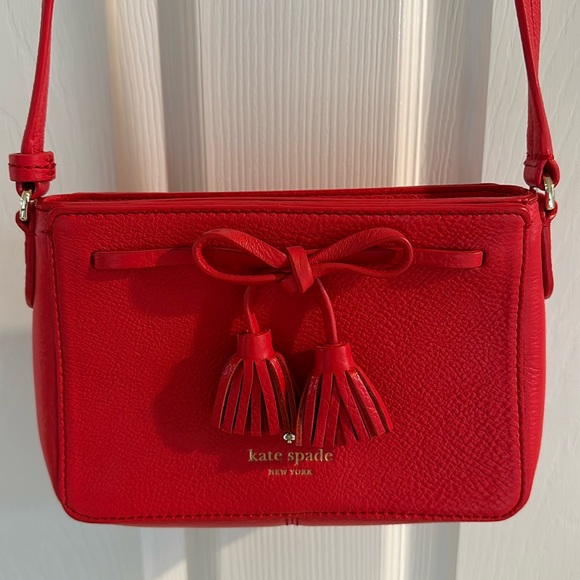 kate spade Handbags - Gorgeous Kate Spade Orange-Red Leather Purse – Perfect for Spring!